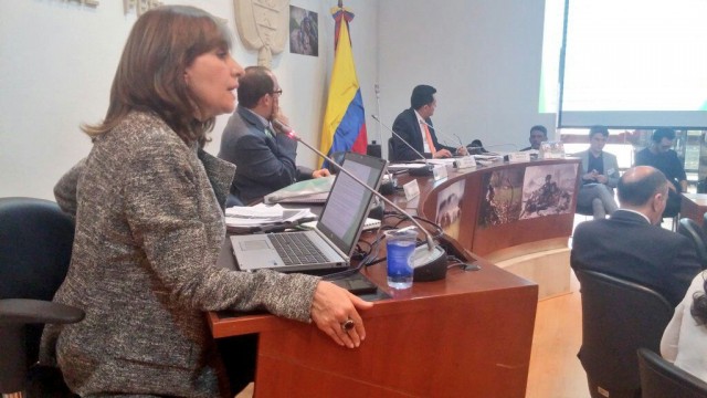  “Peñalosa no ha resuelto la crisis humanitaria del Bronx. Le quedó grande el gobierno de Bogotá”: Ángela María Robledo