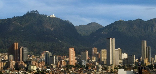  “Decisión de MinAmbiente habría favorecido constructora del Secretario de Planeación de Bogotá”: Ángela María Robledo