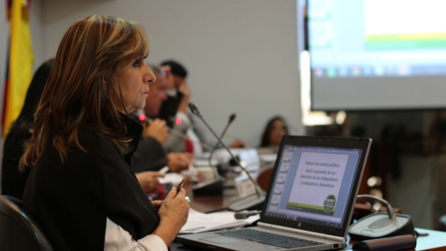  Ministerio de Trabajo no ha hecho la tarea frente a las trabajadoras domésticas: Ángela María Robledo